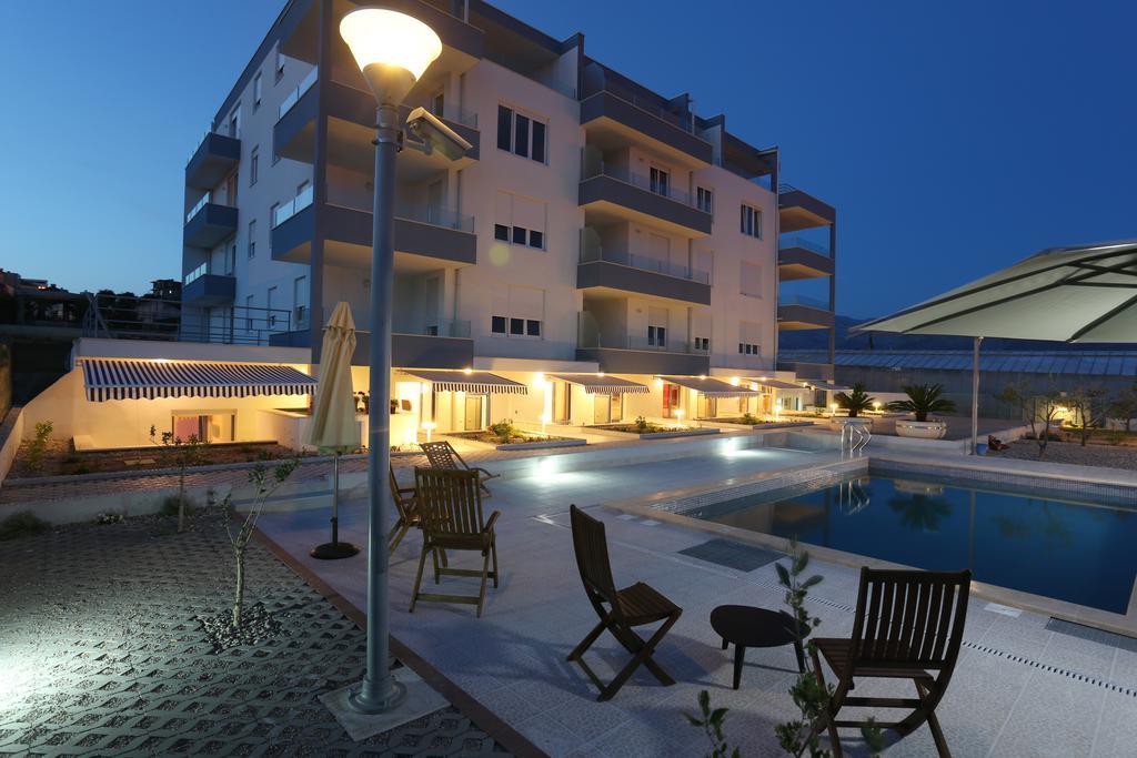 Apartments Kamelija Сплит Екстериор снимка
