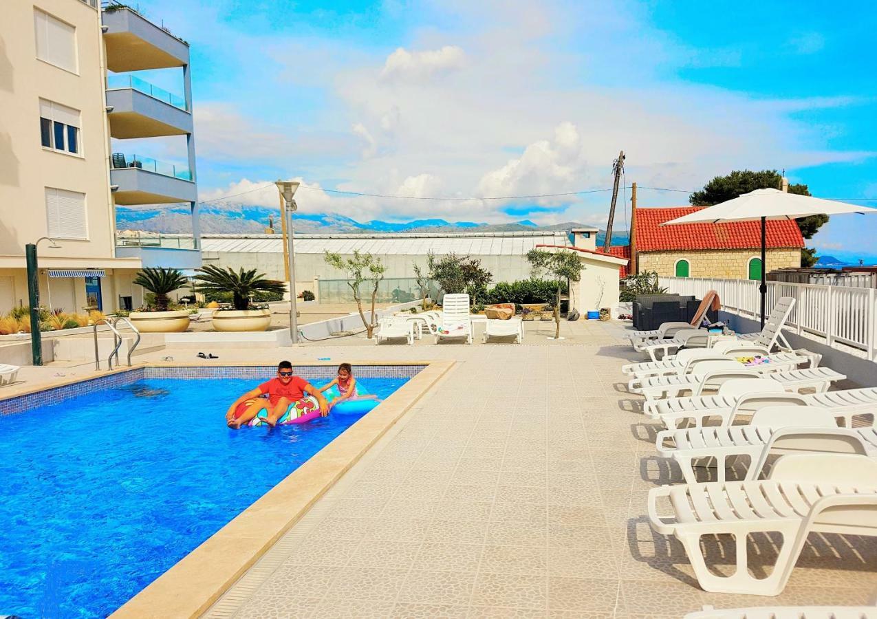 Apartments Kamelija Сплит Екстериор снимка